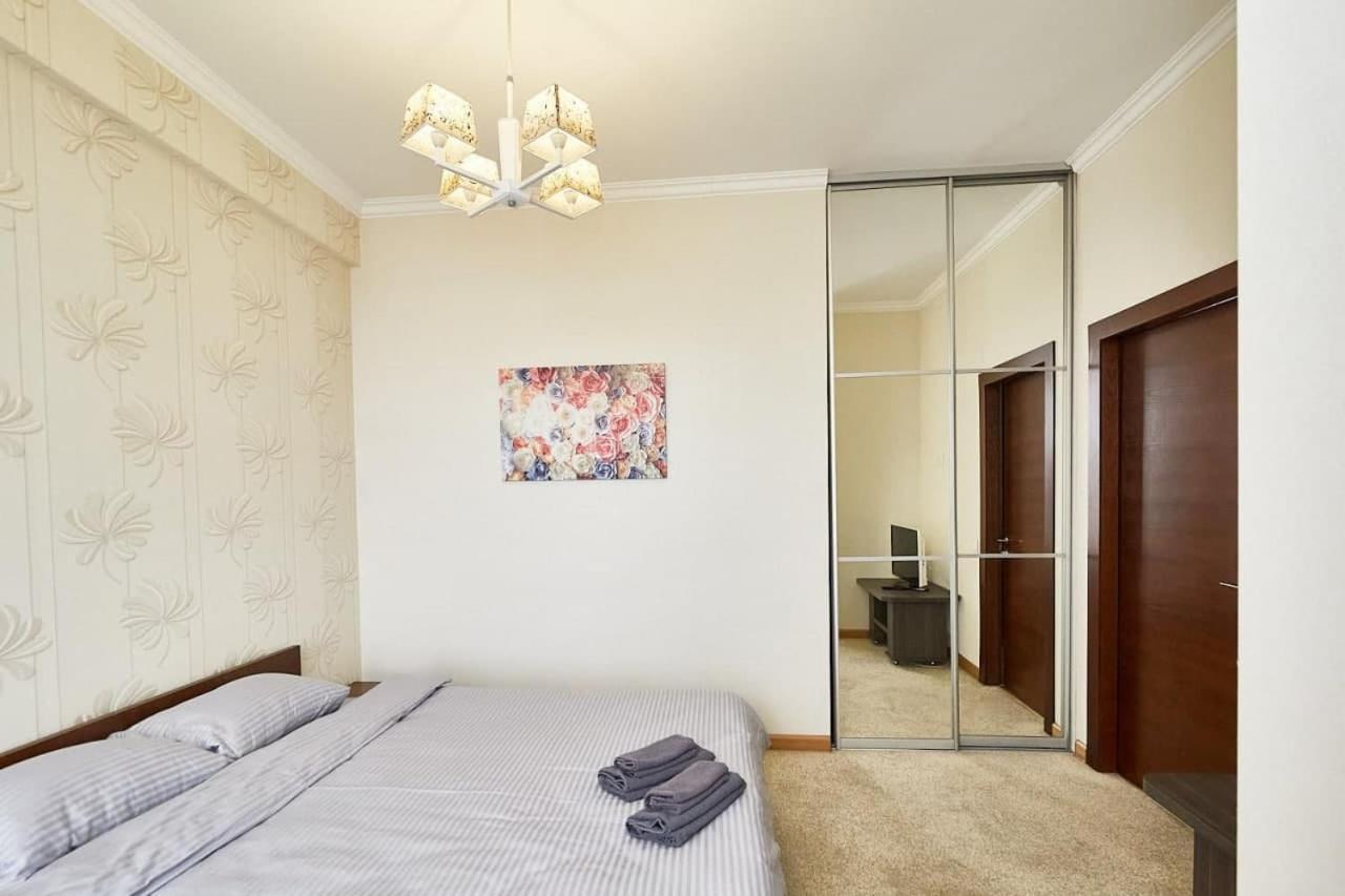 Ultracentral Spacious Apartment Chisinau Bagian luar foto