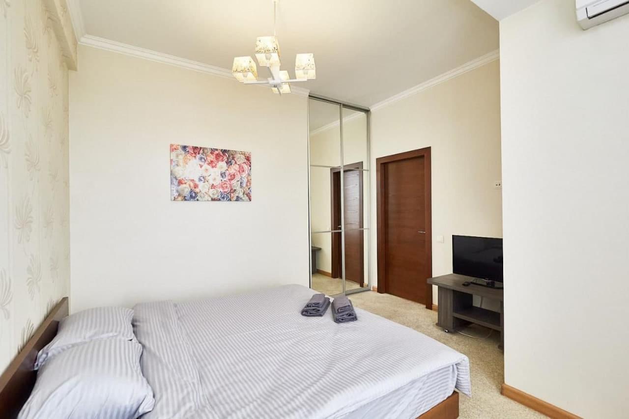Ultracentral Spacious Apartment Chisinau Bagian luar foto